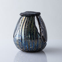 Load image into Gallery viewer, Glass "YOBITUGI" Tea Container [Name: Kōetsu Ryuusui] (5th Generation Tatsumura Heizō × Nishinaka Yukito)
