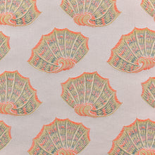 Load image into Gallery viewer, Ko-bukusa Cloth (Tea-things) (Brocade-with-Colored-Shell-Pattern)
