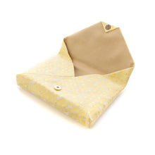 Load image into Gallery viewer, Sukiya bag &quot;SANKAKU miffy (yellow)&quot;
