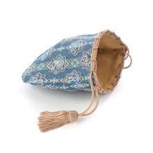 Load image into Gallery viewer, Small Pouch (Serujūku-no-Uma)
