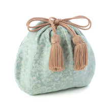 Load image into Gallery viewer, Small Pouch "KARAKUSA SNOOPY(green)"
