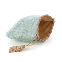 Load image into Gallery viewer, Small Pouch "KARAKUSA SNOOPY(green)"
