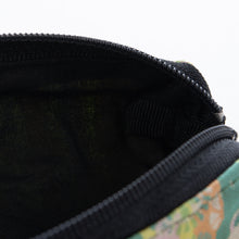 画像をギャラリービューアに読み込む, ペンシルケース　匙飾りの猫
