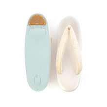 画像をギャラリービューアに読み込む, フォーマル草履バッグセット　菊もみ（白金）
