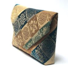 Load image into Gallery viewer, Sukiya Bukuro (A Pouch) (Tea-things) (The &quot;Enshu&quot;Brocade with Seven Treasures Pattern)
