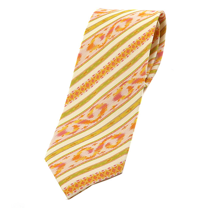 Tie (naga)